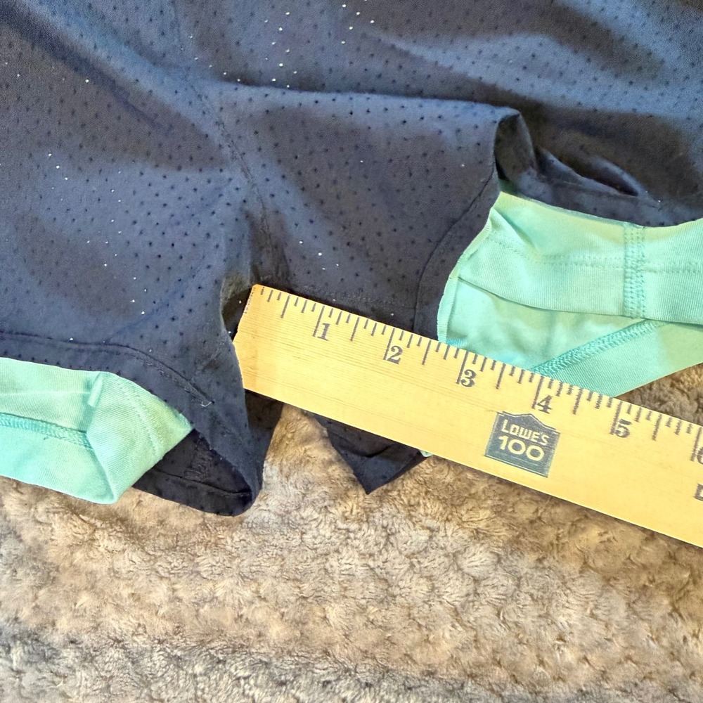 Nike Dri-FIT 2-in-1 Running Shorts Womens Medium Gray, Green Perforated 3.5in - Picture 3 of 9